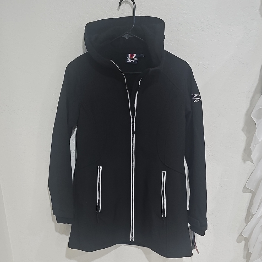 Reebok Black Ski Jacket with High Collar and Quilted Design